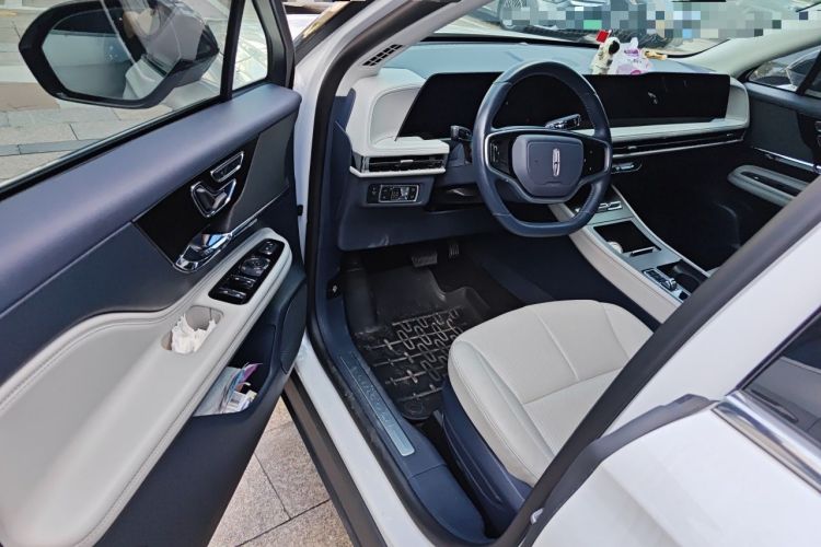 Used Lincoln Corsair 2024 2.0T Two-Wheel-Drive Luxury Edition Driver Seat