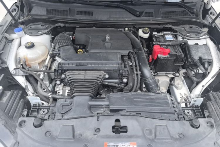 Used Lincoln Corsair 2024 2.0T Two-Wheel-Drive Luxury Edition Engine Bay