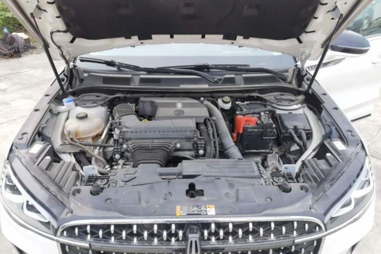 Used Lincoln Corsair 2024 2.0T Four-Wheel Drive Prestige Edition Engine Bay
