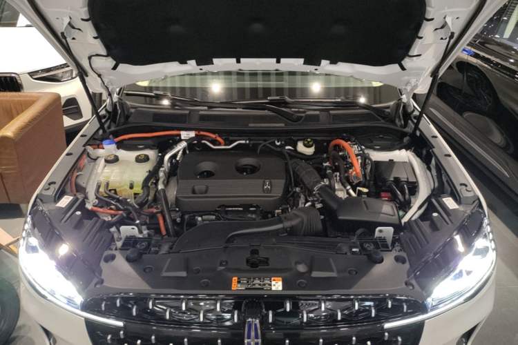 Used Lincoln Corsair 2024 1.5T Two-Wheel Drive Deluxe Hybrid Version Engine Bay