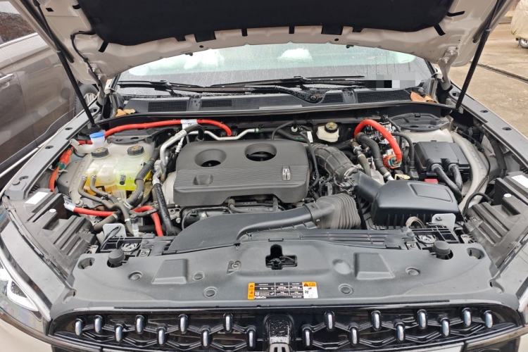 Used Lincoln Corsair 2024 1.5T Two-Wheel-Drive Mulan Special Hybrid Version Engine Bay