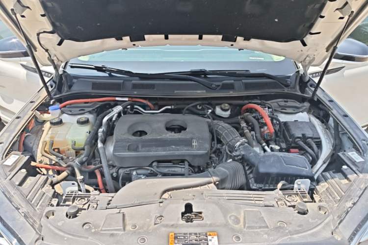 Used Lincoln Corsair 2024 1.5T Two-Wheel Drive Deluxe Hybrid Version Engine Bay