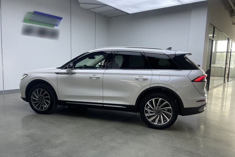 Used Lincoln Corsair 2024 2.0T Two-Wheel-Drive Luxury Edition Exterior 3