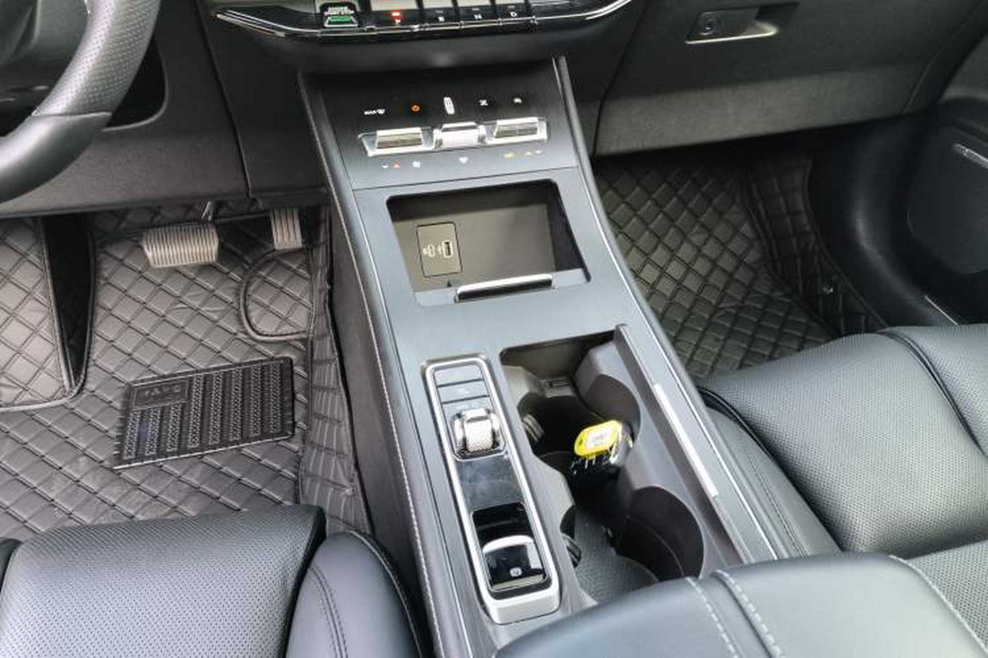Used Lincoln Corsair 2024 2.0T Four-Wheel Drive Prestige Edition Gear Lever