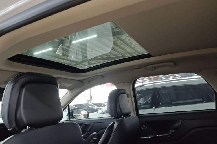 Used Lincoln Corsair 2024 2.0T Four-Wheel Drive Prestige Edition Headliner