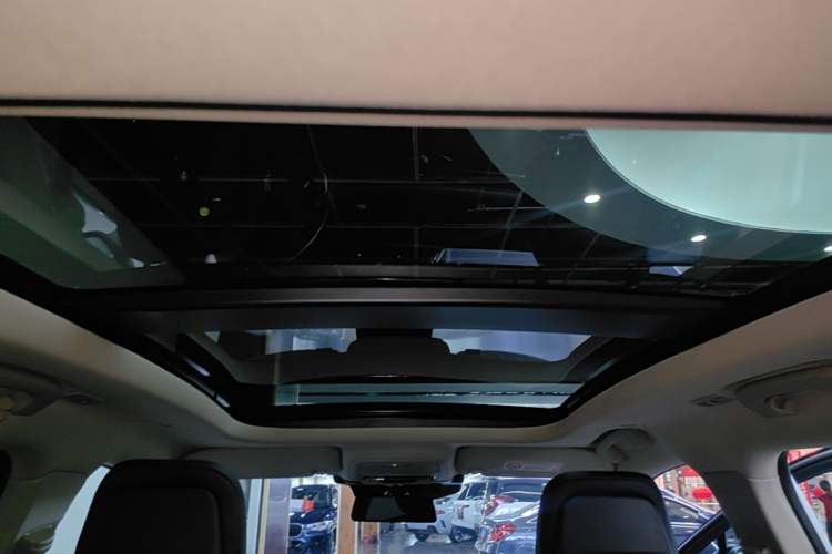 Used Lincoln Corsair 2024 2.0T Four-Wheel Drive Prestige Edition Headliner
