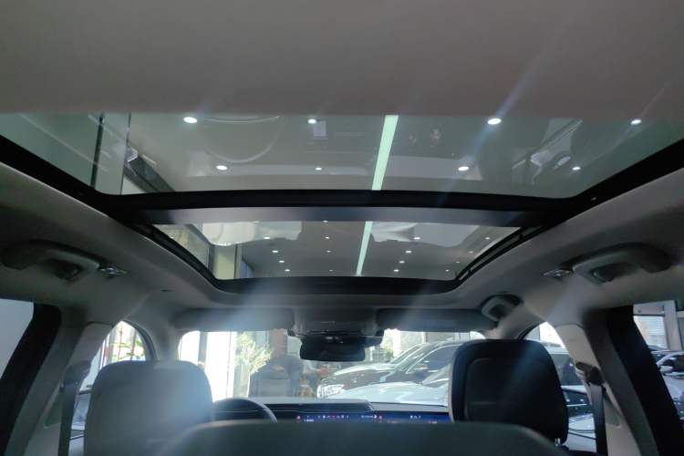 Used Lincoln Corsair 2024 2.0T Four-Wheel Drive Prestige Edition Headliner