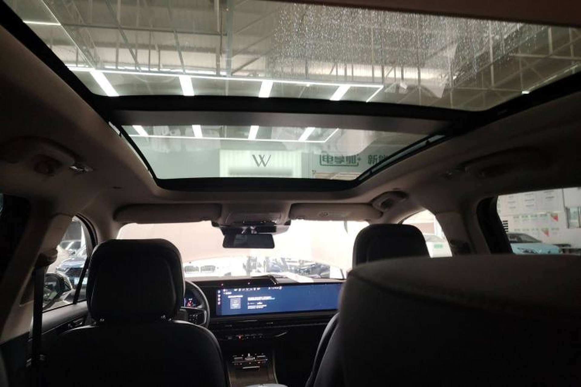 Used Lincoln Corsair 2024 2.0T Four-Wheel Drive Prestige Edition Headliner