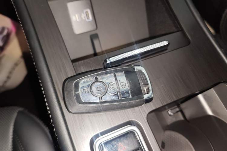 Used Lincoln Corsair 2024 1.5T Two-Wheel Drive Deluxe Hybrid Version Interior 1