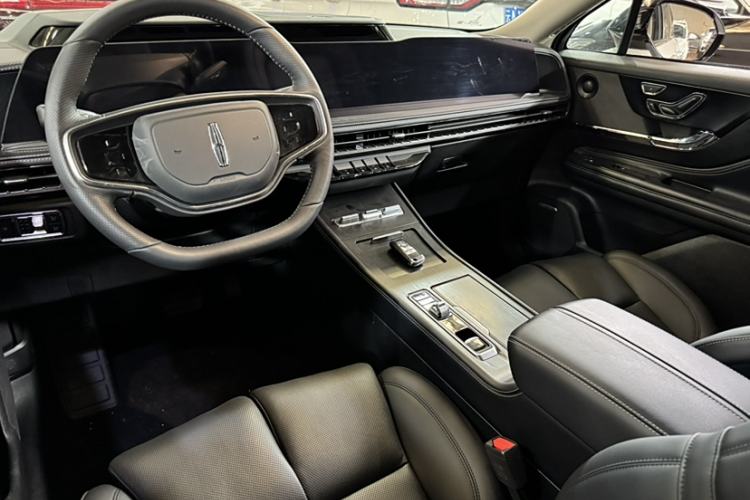 Used Lincoln Corsair 2024 2.0T Four-Wheel Drive Prestige Edition Interior 1