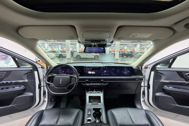 Used Lincoln Corsair 2024 2.0T Two-Wheel-Drive Luxury Edition Interior 1