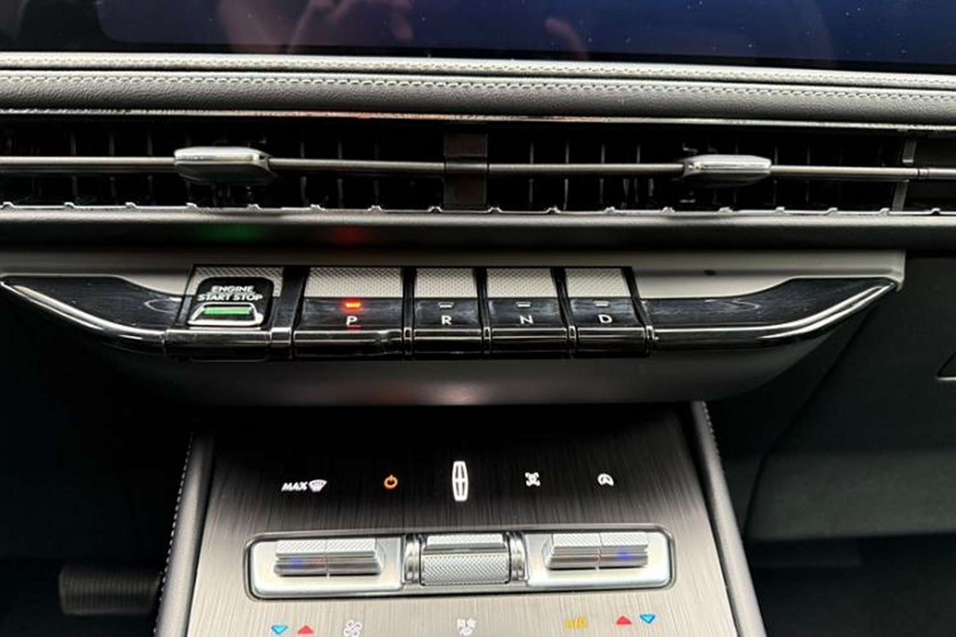 Used Lincoln Corsair 2024 2.0T Four-Wheel Drive Prestige Edition Interior 10