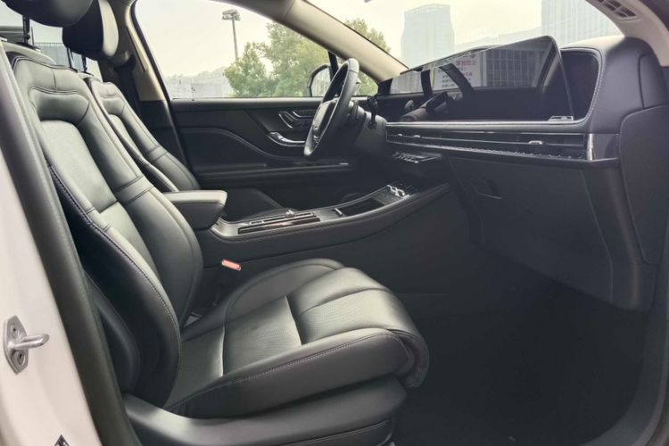 Used Lincoln Corsair 2024 2.0T Four-Wheel Drive Prestige Edition Interior 7