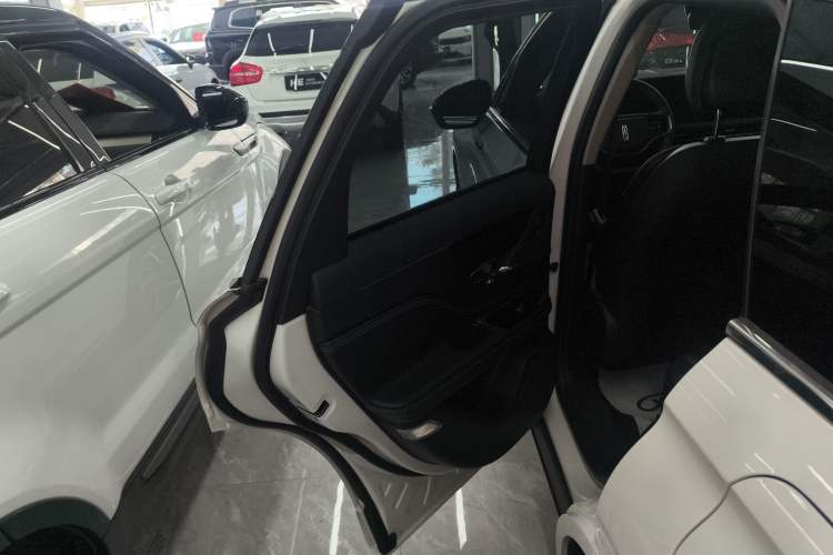 Used Lincoln Corsair 2024 2.0T Four-Wheel Drive Prestige Edition Interior 8