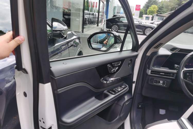 Used Lincoln Corsair 2024 2.0T Four-Wheel Drive Prestige Edition Left Front Door Interior