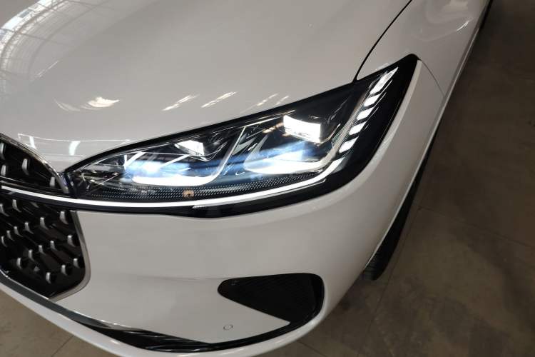 Used Lincoln Corsair 2024 2.0T Four-Wheel Drive Prestige Edition Left Front Headlight