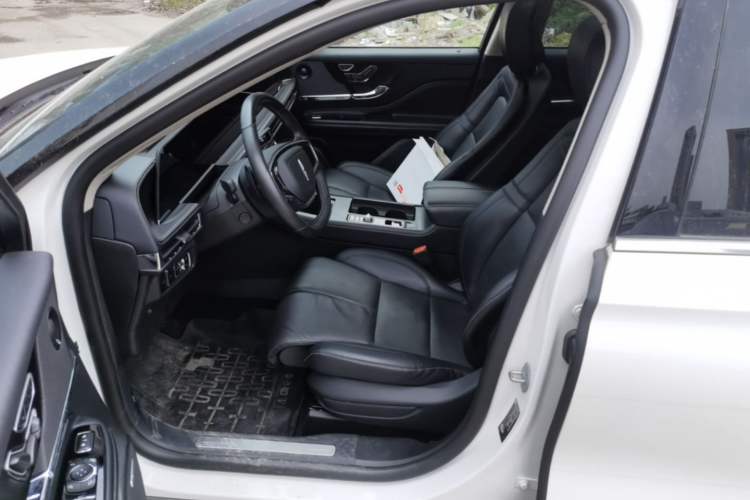 Used Lincoln Corsair 2024 2.0T Four-Wheel Drive Prestige Edition Left Front Seat