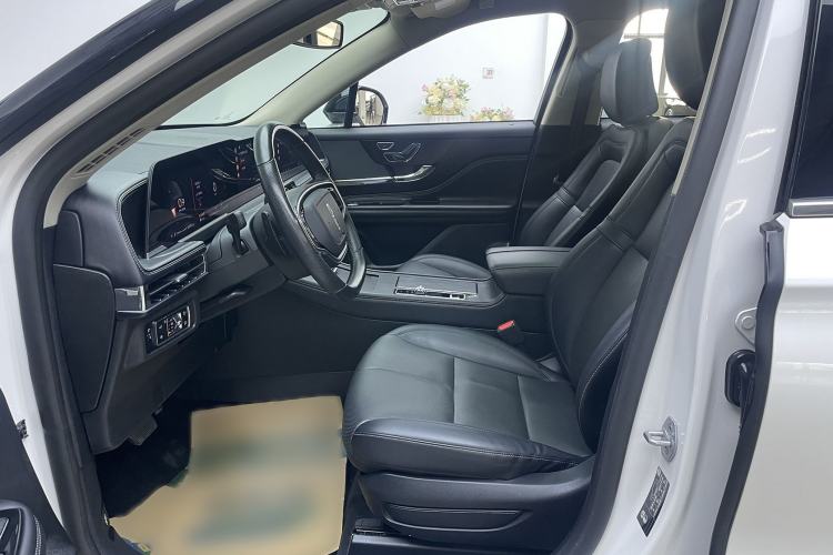 Used Lincoln Corsair 2024 2.0T Two-Wheel-Drive Luxury Edition Left Front Seat