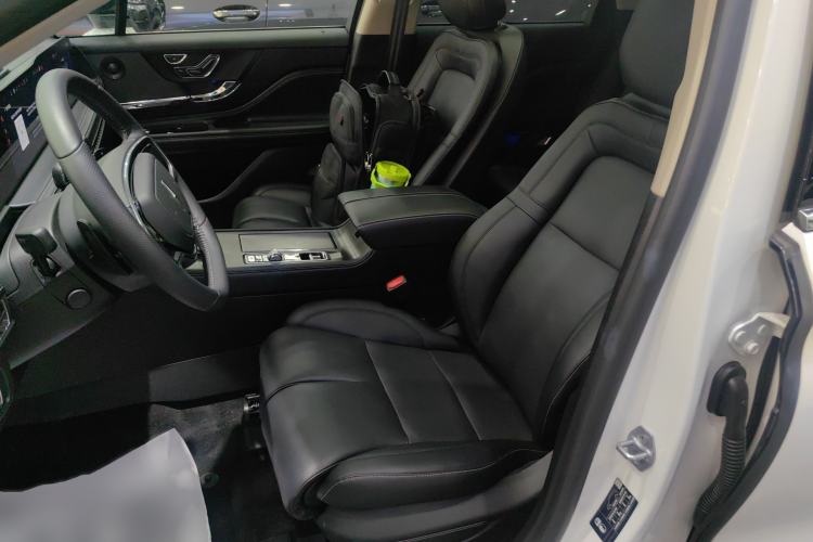 Used Lincoln Corsair 2024 2.0T Four-Wheel Drive Prestige Edition Left Front Seat