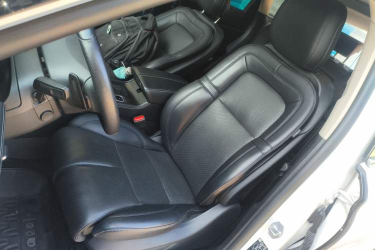 Used Lincoln Corsair 2024 2.0T Four-Wheel Drive Prestige Edition Left Front Seat
