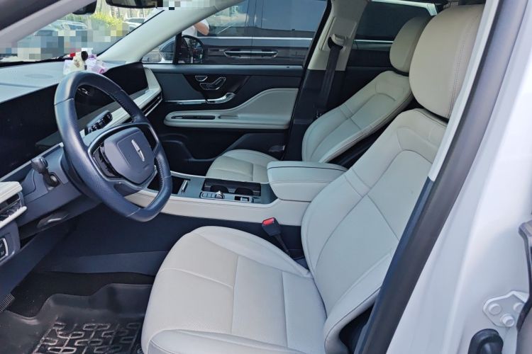 Used Lincoln Corsair 2024 2.0T Two-Wheel-Drive Luxury Edition Left Front Seat
