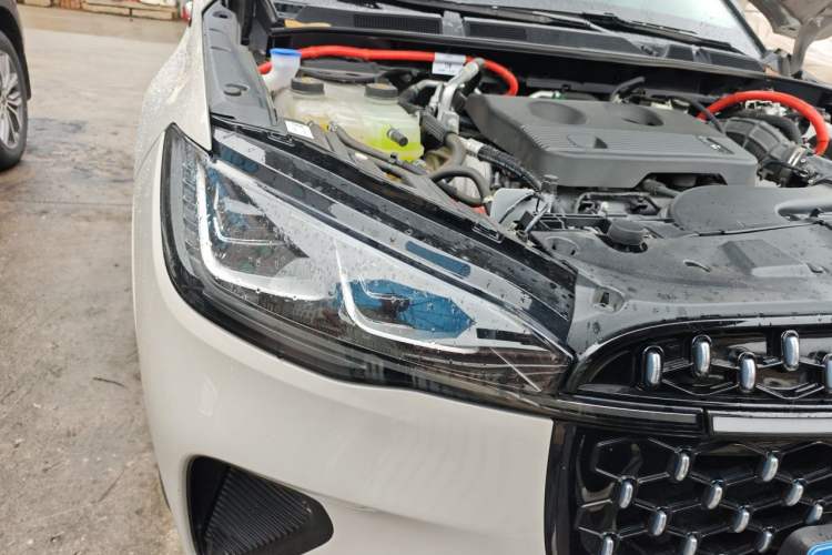 Used Lincoln Corsair 2024 1.5T Two-Wheel-Drive Mulan Special Hybrid Version Right Front Headlight