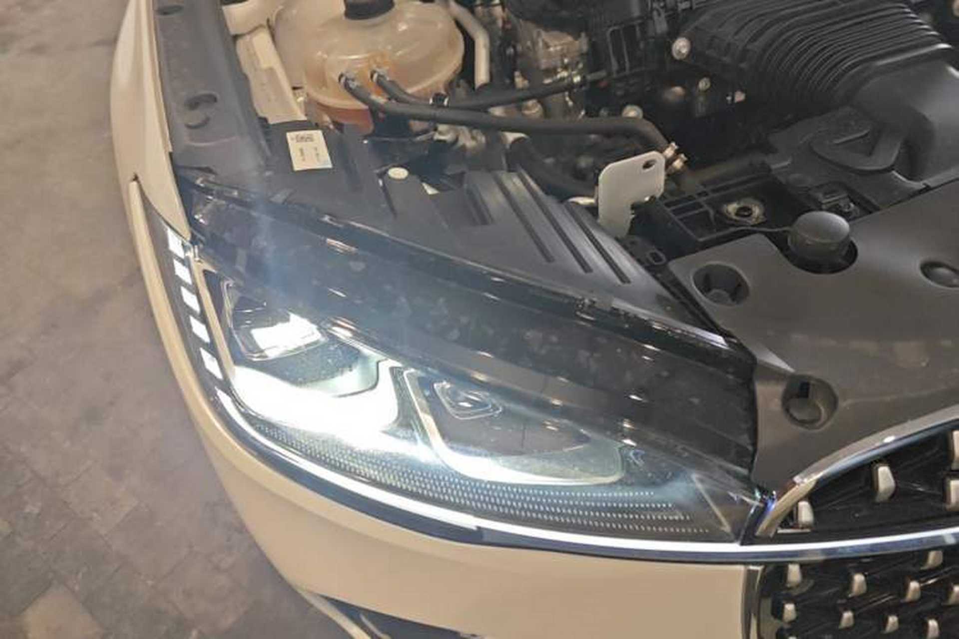 Used Lincoln Corsair 2024 2.0T Two-Wheel-Drive Luxury Edition Right Front Headlight