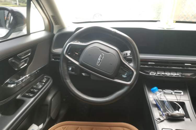 Used Lincoln Corsair 2024 1.5T Two-Wheel Drive Deluxe Hybrid Version Steering Wheel