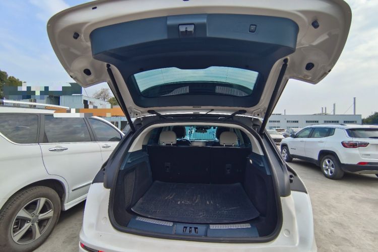 Used Lincoln Corsair 2024 2.0T Two-Wheel Drive Deluxe Edition Trunk