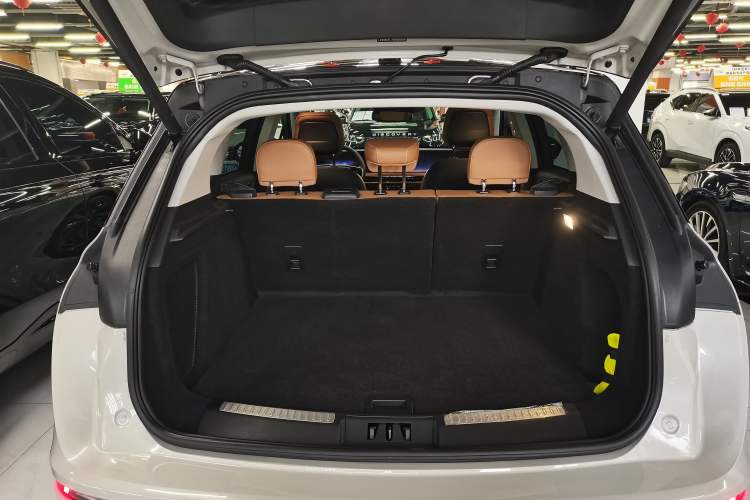 Used Lincoln Corsair 2024 1.5T Two-Wheel-Drive Mulan Special Hybrid Version Trunk