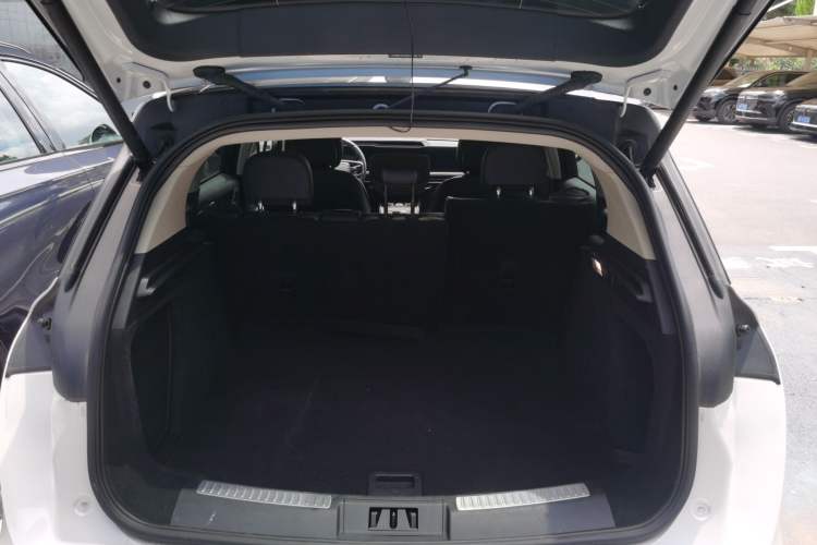 Used Lincoln Corsair 2024 2.0T Four-Wheel Drive Prestige Edition Trunk