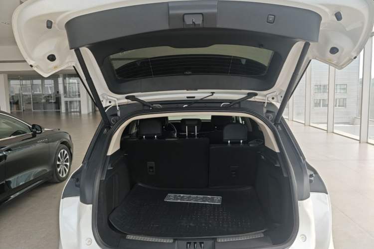 Used Lincoln Corsair 2024 2.0T Two-Wheel Drive Deluxe Edition Trunk