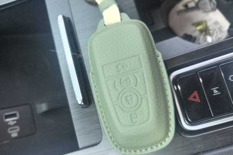 Used Lincoln Corsair 2024 2.0T Two-Wheel-Drive Luxury Edition Vehicle Key