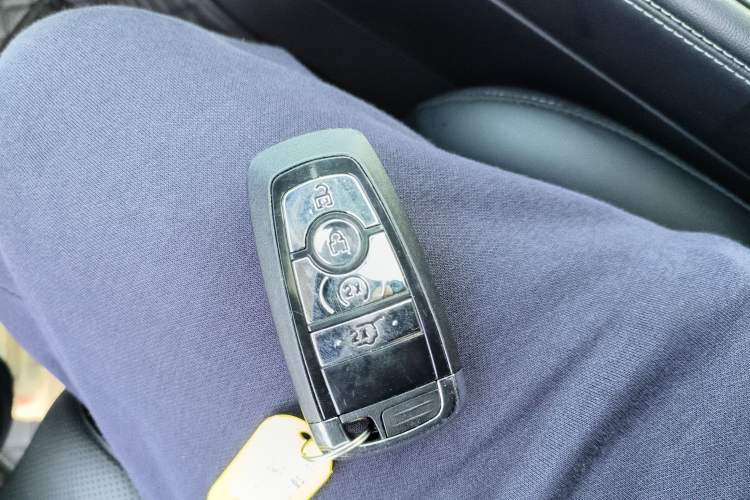Used Lincoln Corsair 2024 2.0T Four-Wheel Drive Prestige Edition Vehicle Key