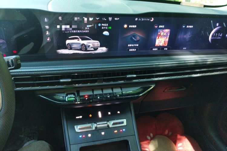 Used Lincoln Corsair 2025 Model, 2.0T Two-Wheel-Drive Zunxiang Version Audio And AC Panel