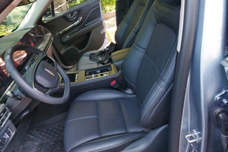 Used Lincoln Corsair 2025 Model, 2.0T Two-Wheel-Drive Zunxiang Version Left Front Seat