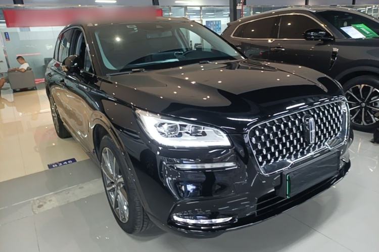 Used Lincoln Corsair New Energy 2021 PHEV Four-Wheel Drive e-Style Edition Front Right 45 Deg