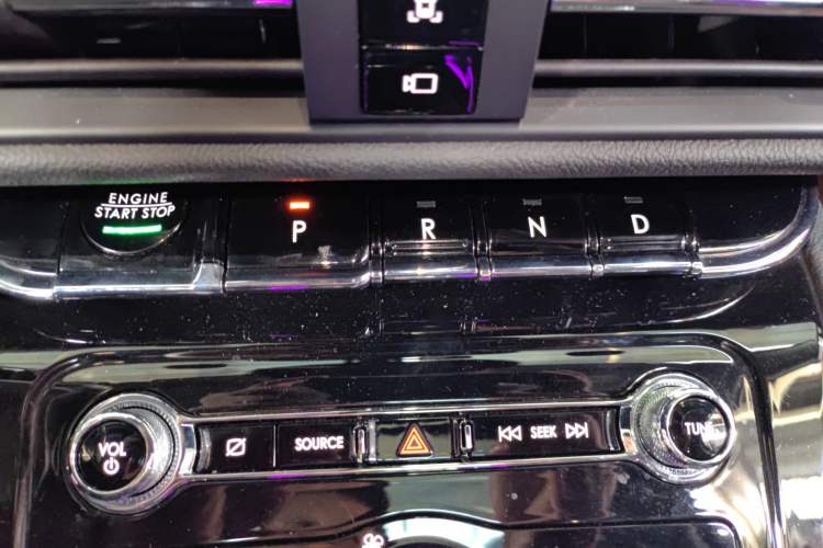 Used Lincoln Corsair New Energy 2021 PHEV Four-Wheel Drive e-Style Edition Gear Lever