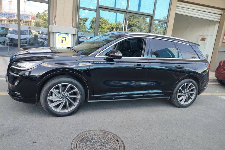 Used Lincoln Corsair New Energy 2021 PHEV Four-Wheel Drive e-Enjoy Edition Left Side