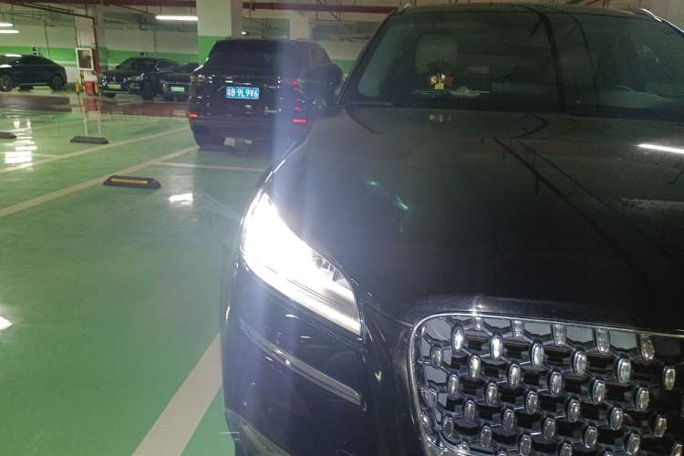Used Lincoln Corsair New Energy 2021 PHEV Four-Wheel Drive e-Enjoy Edition Right Front Headlight