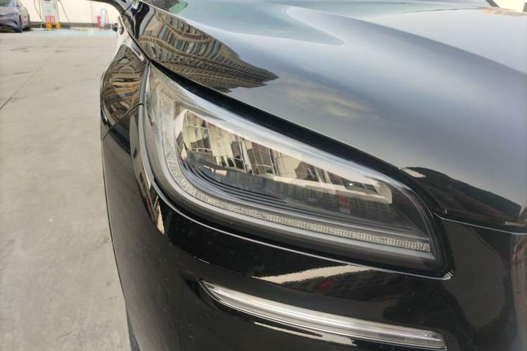 Used Lincoln Corsair New Energy 2021 PHEV Four-Wheel Drive e-Enjoy Edition Right Front Headlight