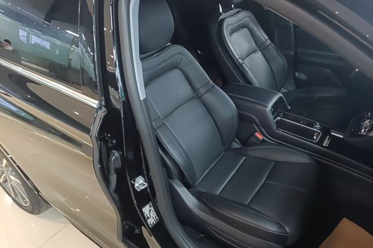 Used Lincoln Corsair New Energy 2021 PHEV Four-Wheel Drive e-Style Edition Right Front Seat