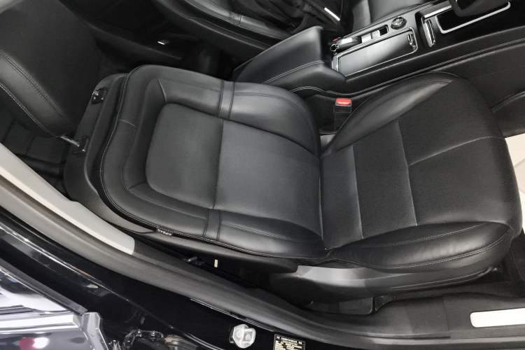 Used Lincoln Corsair New Energy 2021 PHEV Four-Wheel Drive e-Enjoy Edition Right Front Seat