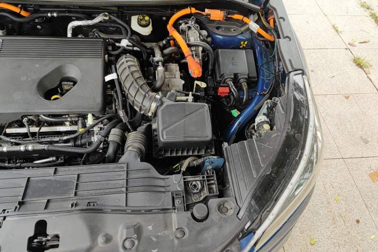Used Lincoln Corsair New Energy 2021 PHEV Four-Wheel Drive e-Enjoy Edition Engine Bay Left