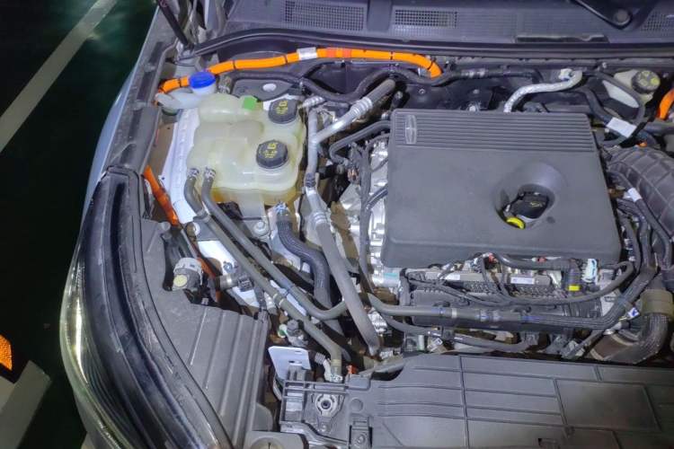 Used Lincoln Corsair New Energy 2021 PHEV Four-Wheel Drive e-Enjoy Edition Engine Bay Right