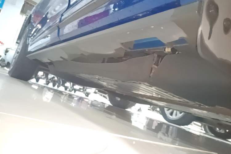 Used Lincoln Corsair New Energy 2021 PHEV Four-Wheel Drive e-Style Edition Left Side Sill