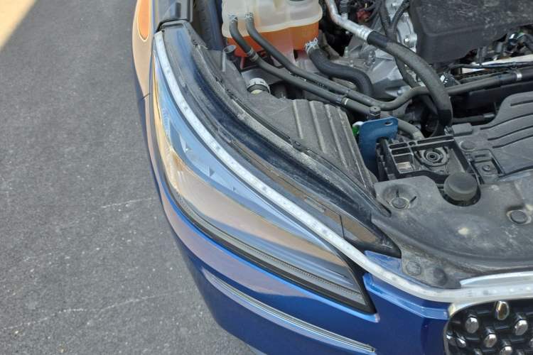 Used Lincoln Corsair New Energy 2021 PHEV Four-Wheel Drive e-Enjoy Edition Right Front Headlight