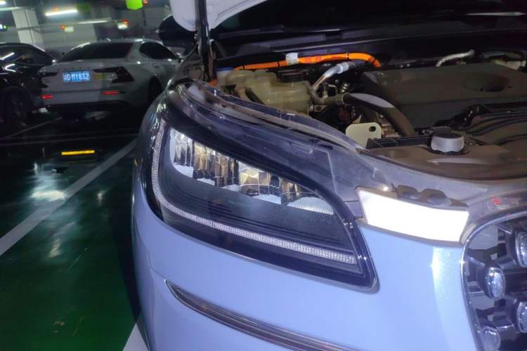 Used Lincoln Corsair New Energy 2021 PHEV Four-Wheel Drive e-Enjoy Edition Right Front Headlight
