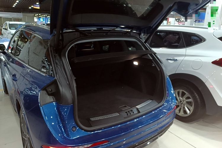 Used Lincoln Corsair New Energy 2021 PHEV Four-Wheel Drive e-Style Edition Trunk
