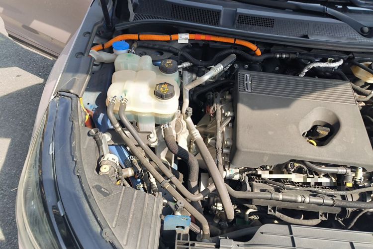Used Lincoln Corsair New Energy 2021 PHEV Four-Wheel Drive e-Enjoy Edition Engine Bay Right